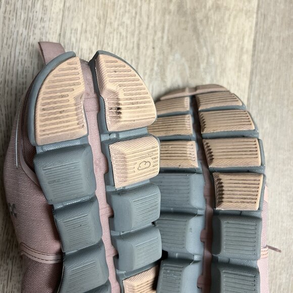 On Cloud 5 Waterproof Running Shoes Women's Sz 7.5 Rose Athletic Road Trainers - Picture 12 of 13
